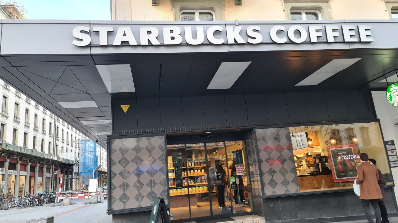 Starbucks · Photos 12