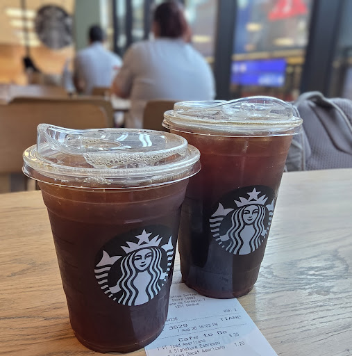 Starbucks · Photos 17